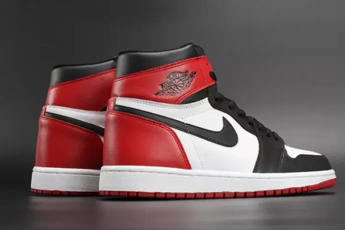 Jordan 1 Retro Black Toe 555088-125 Comfortable 5888 