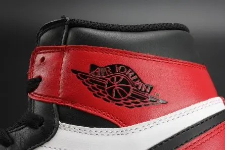 Jordan 1 Retro Black Toe 555088-125 Comfortable 5888 