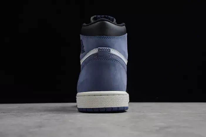 Jordan 1 Retro High Blue Moon 555088-115 Comfortable 9264 
