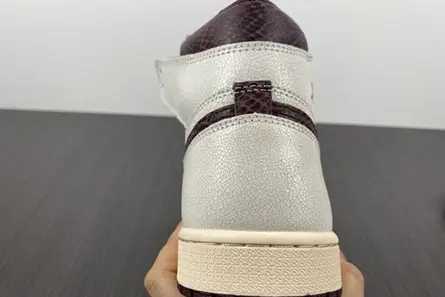 Jordan 1 Retro High OG A Ma Maniére DO7097-100 Efficient 2359 