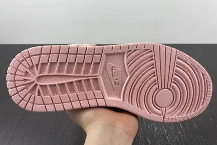 Jordan 1 Retro High OG Atmosphere Pink (Women's)  FD2596-600 GoAnywhere 9701 