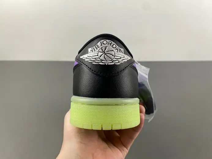 Jordan 1 Retro Low OG Black Raspberry  HF0410-001 Unique 3256 