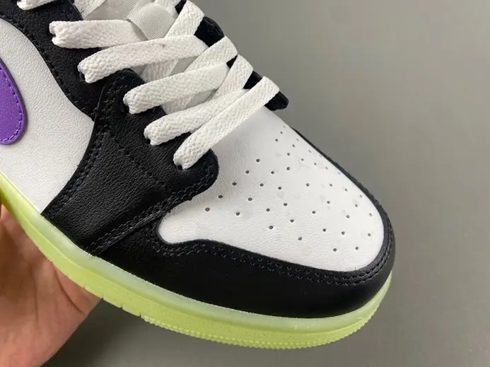 Jordan 1 Retro Low OG Black Raspberry  HF0410-001 Unique 3256 