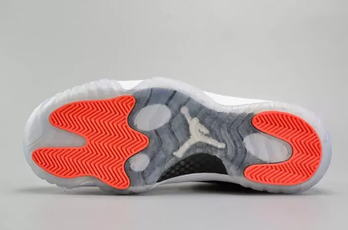 Jordan 11 Retro Low Infrared 528895-023 Sleek 9776 