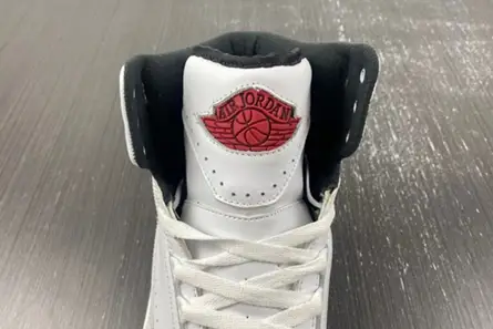 Jordan 2 Retro OG Chicago  DX2454-106 Trendsetting 7405 