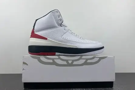 Jordan 2 Retro OG Chicago  DX2454-106 Trendsetting 7405 