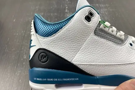 Jordan 3 Retro 136064-660 Classic 7085 