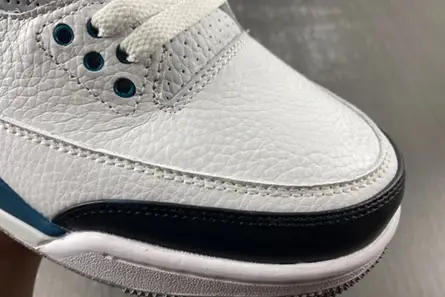 Jordan 3 Retro 136064-660 Classic 7085 