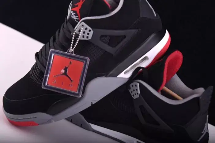 Jordan 4 Retro Black Cement 308497-089 Trendsetting 7209 