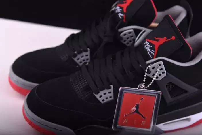 Jordan 4 Retro Black Cement 308497-089 Trendsetting 7209 
