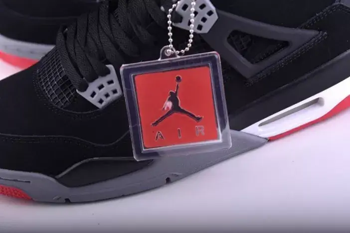 Jordan 4 Retro Black Cement 308497-089 Trendsetting 7209 