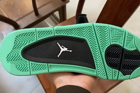 Jordan 4 Retro Green Glow  308497-033 NewStyle 3439 