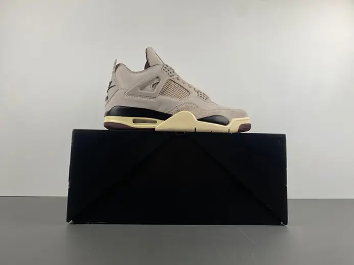 Jordan 4 Retro OG SP A Ma Maniére While You Were Sleeping (Women's)  FZ4810-200 Sleek 9316  DCA529