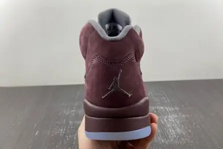 Jordan 5 Retro Burgundy (2023)  DZ4131-600 DailyWear 8454  AAB1509