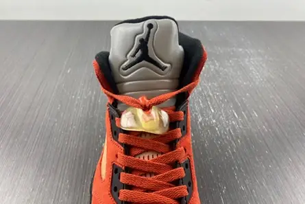 Jordan 5 Retro Dunk on Mars (W)  DD9336-800 Sophisticated 9679 