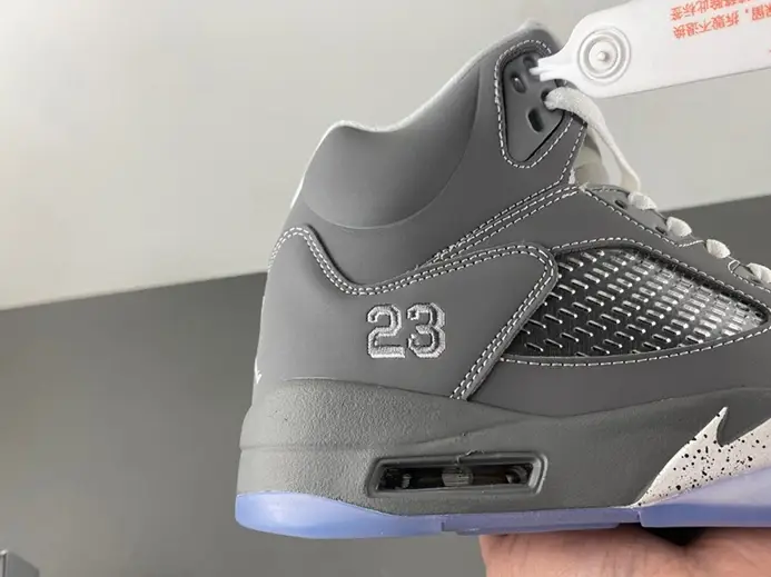 Jordan 5 Retro Wolf Grey  136027-005 Versatile 5507 