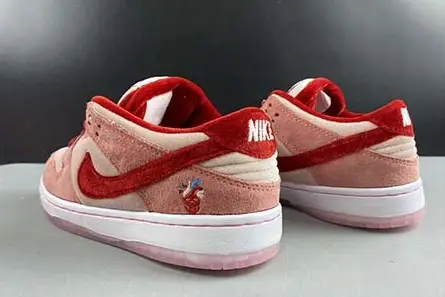 Lightweight 5714 Nike Dunk SB Low CT2552-800 