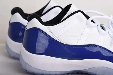 Lightweight 6039 Air Jordan 11 Low WMNS “Concord” AH7860-100 