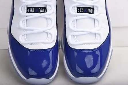 Lightweight 6039 Air Jordan 11 Low WMNS “Concord” AH7860-100 
