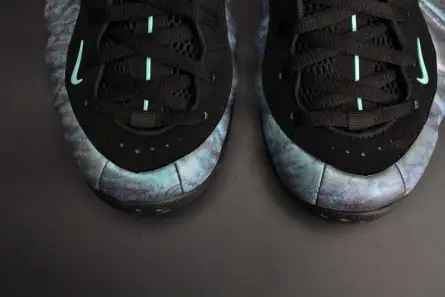 Lightweight 6999 Nike Air Foamposite One PRM "Abalone" Black Aurora Green mens 575420-009 