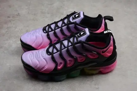 Modern 1529 Nike Air VaporMax Plus Be True AR4791-500 