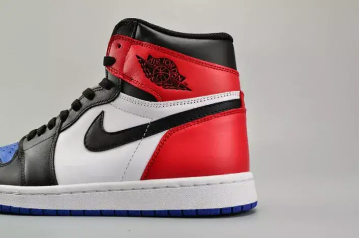 Modern 502 AIR JORDAN 1 RETRO HIGH OG  555088-026 