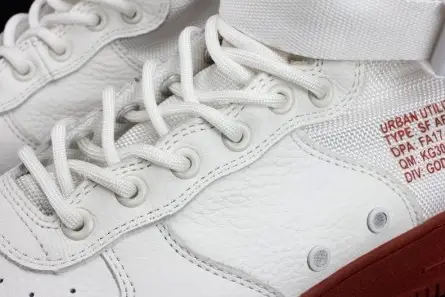 Modern 7539 NIKE SF AIR FORCE 1 MID 
