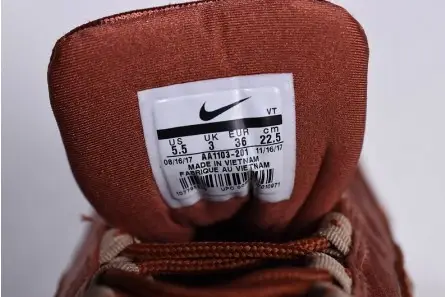 Modern 9278 Nike Wmns Air Max 95 Lx AA1103-201 