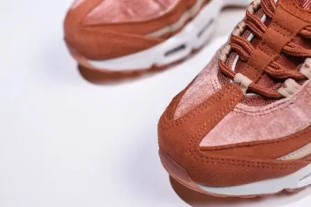 Modern 9278 Nike Wmns Air Max 95 Lx AA1103-201 