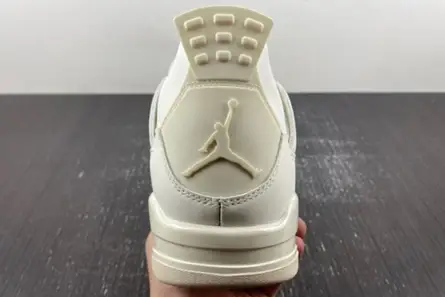 ModernLook 241 Air Jordan 4 “Metallic Gold” AQ9129-170 