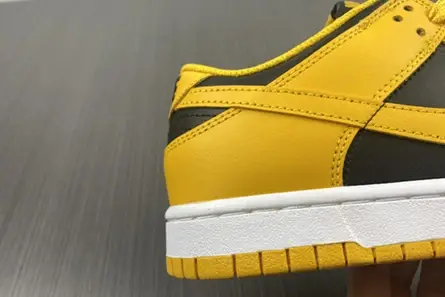 ModernLook 8082 Nike Dunk Low Takes on a Familiar “Goldenrod” Colorwa DD1391-004 