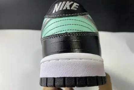 NIKE DUNK SB DIAMOND TIFFANY 304292 402 Sophisticated 1053 