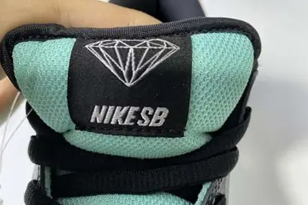 NIKE DUNK SB DIAMOND TIFFANY 304292 402 Sophisticated 1053 