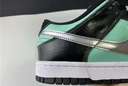 NIKE DUNK SB DIAMOND TIFFANY 304292 402 Sophisticated 1053 