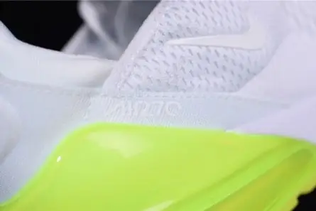 NIKE mens AIR MAX 270 Trendsetting 2949 