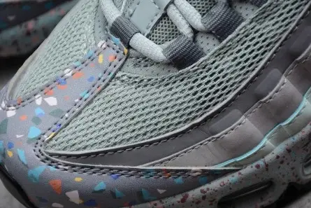Nike Air Max 95 Confetti 918413-002 Bright 6158 