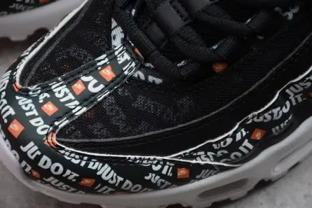 Nike Air Max 95 Efficient 9788 