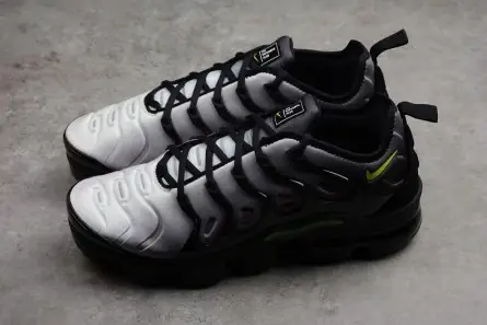 Nike Air VaporMax Plus Black Volt 924453-009 Classic 419 