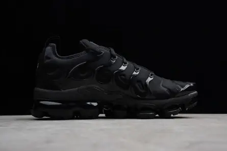 Nike Air VaporMax Plus Triple Black | 924453-004 Compact 1416 