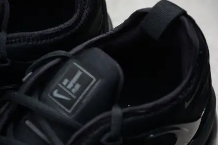 Nike Air VaporMax Plus Triple Black | 924453-004 Compact 1416  EEAAD188