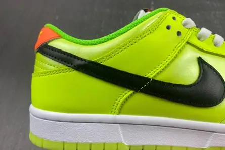 Nike Dunk Low “Glow in the Dark”  FJ4610-702 Classic 8087 