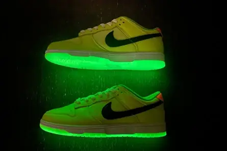 Nike Dunk Low “Glow in the Dark”  FJ4610-702 Classic 8087 