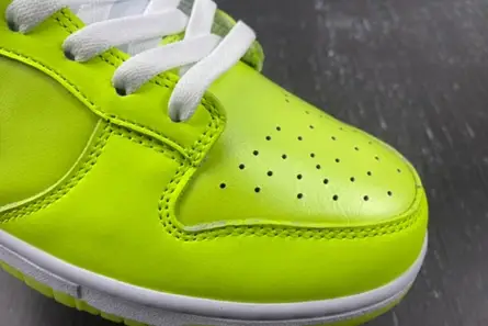 Nike Dunk Low “Glow in the Dark”  FJ4610-702 Classic 8087 