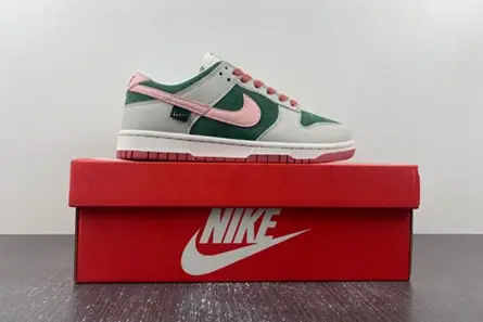 Nike Dunk Low SE All Petals United Fir Green (Women's)  FN8923-061 Reliable 1725 
