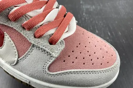 Nike Dunk Low SE DO9457-110 Versatile 7052 