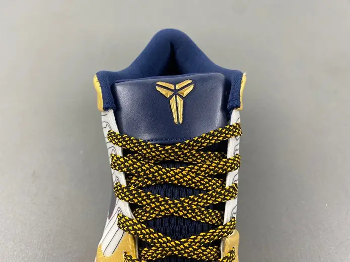 Nike Kobe 4 CQ3869-107 Compact 6358 