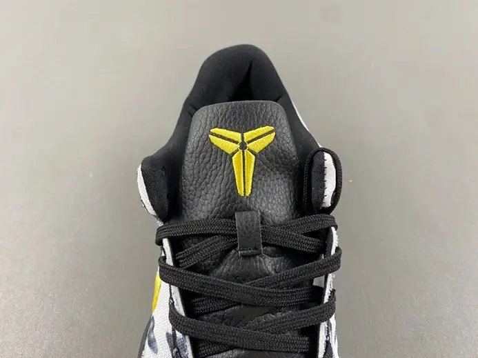 Nike Kobe 8 Protro Mambacita  FV6325-100 Sleek 536 