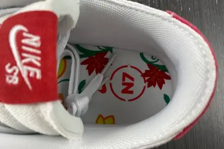 Nike SB Dunk Low Decon N7 Opti Yellow University Red  FD6951-700 Elegant 5872 
