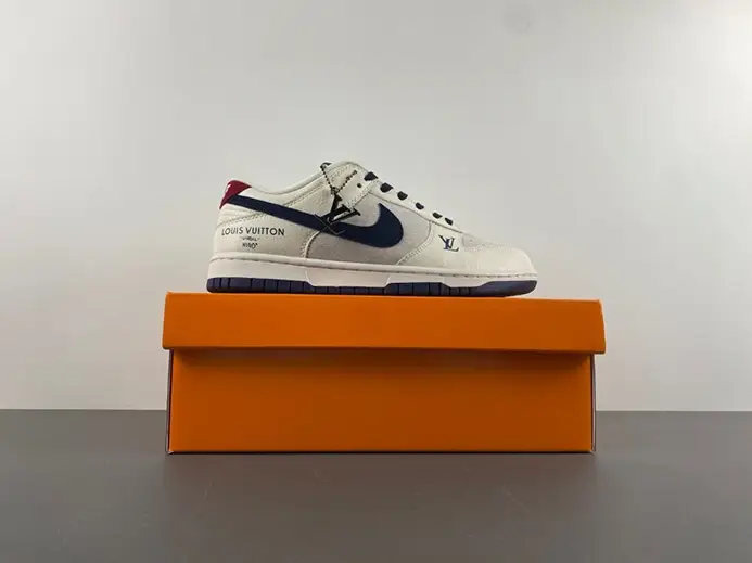 Nike SB Dunk Low FC1688-134 Comfortable 4062 