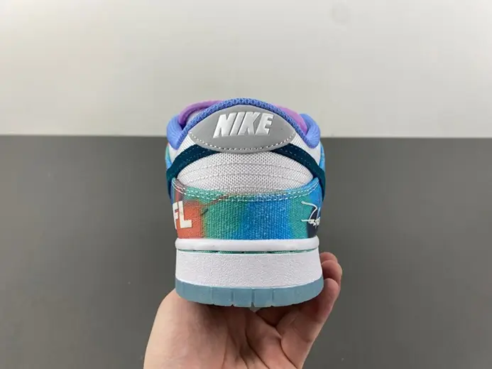Nike SB Dunk Low Futura Laboratories Bleached Aqua  HF6061-400 Unique 3032 